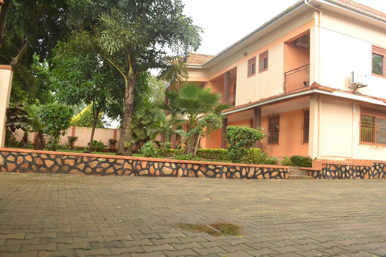 The Palms Beach Hotel And Restaurant Limited Entebbe Eksteriør bilde